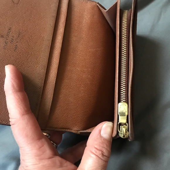 Louis Vuitton wallet - Picture 5 of 6